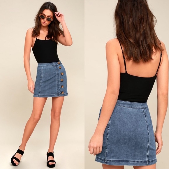 Free People Dresses & Skirts - Free People Little Daisies Button Front Denim Mini Skirt